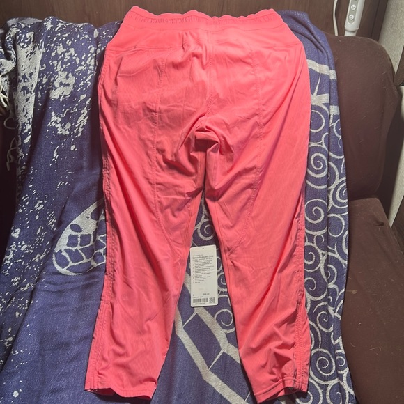 Dance Studio Mid Rise Cropped Pants - Picture 5 of 11